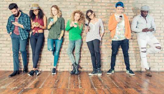 One In Four Children And Young People Show Signs Of Addiction To Smartphones